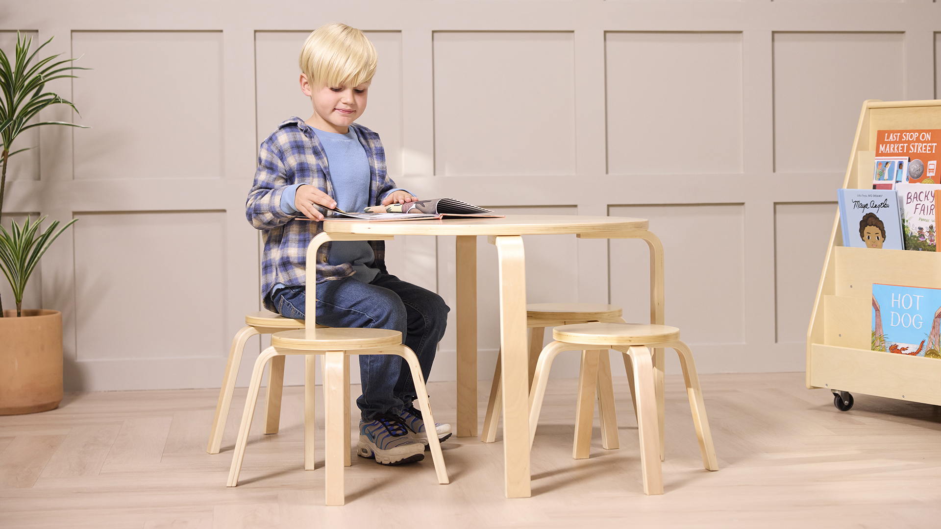 Amazon.com: Back2School Express Bentwood Adaptable Table & Chairs
